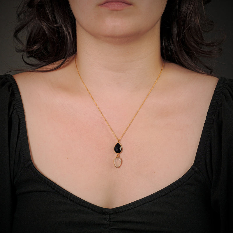 s/w Tropfen-Kette